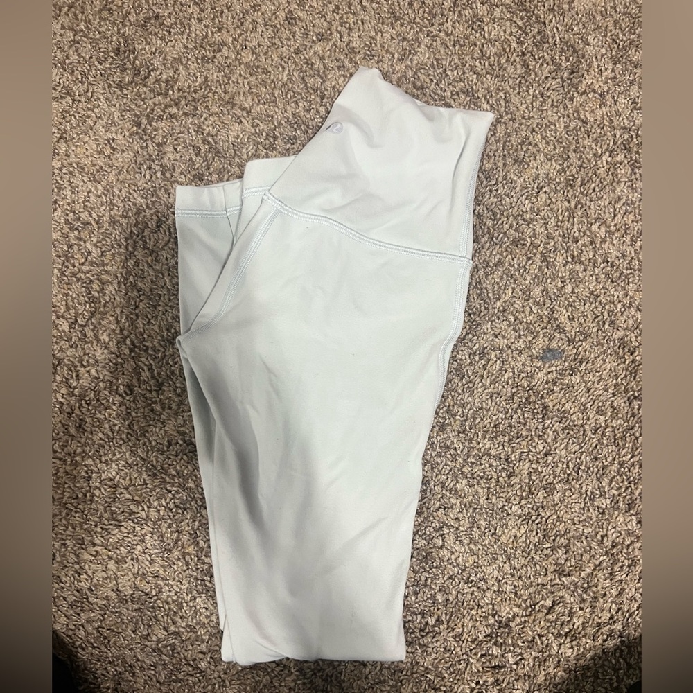 White High Rise Lululemon's Aligns 🤍 - Picture 2 of 4
